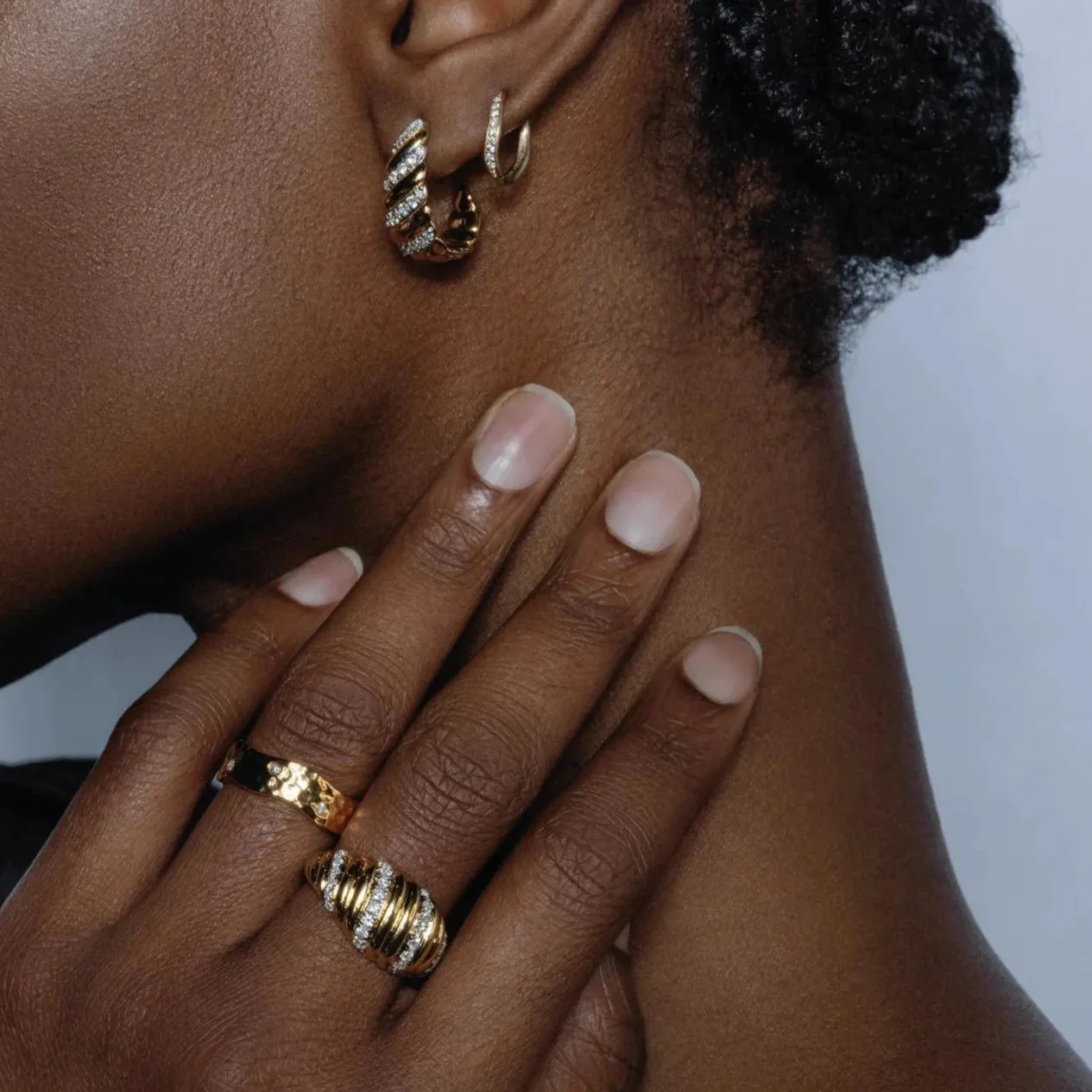Palm ear cuff